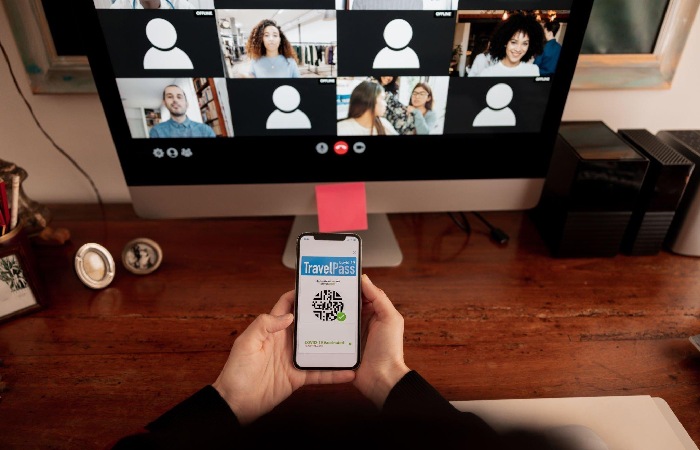 Screen-Sharing Via Video Chat Apps